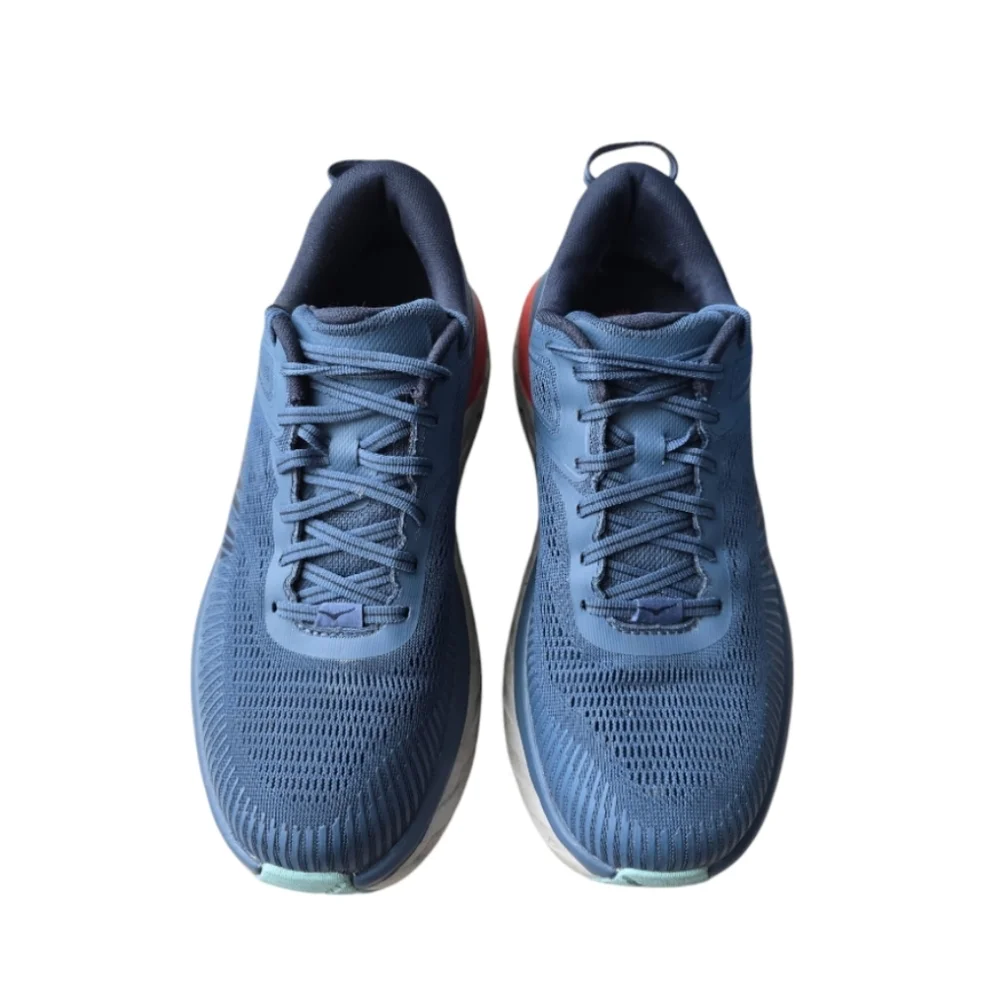 Hoka One One excellent defect